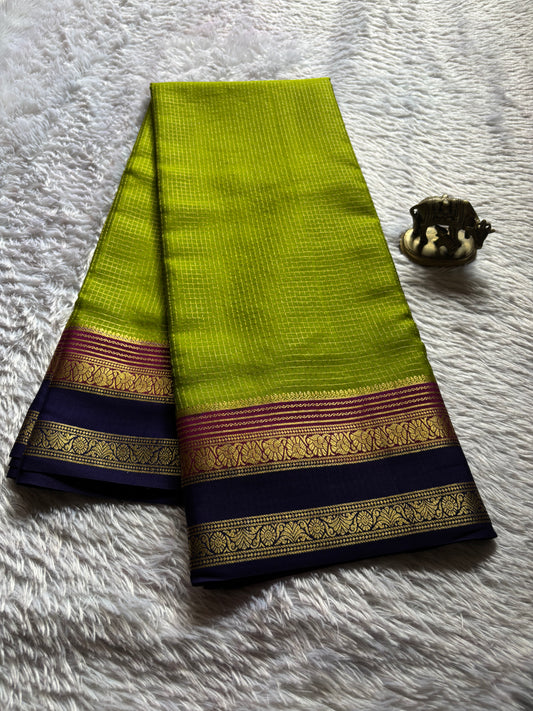 Gayatri (3D) : Mehendi green-dark pink-navy blue