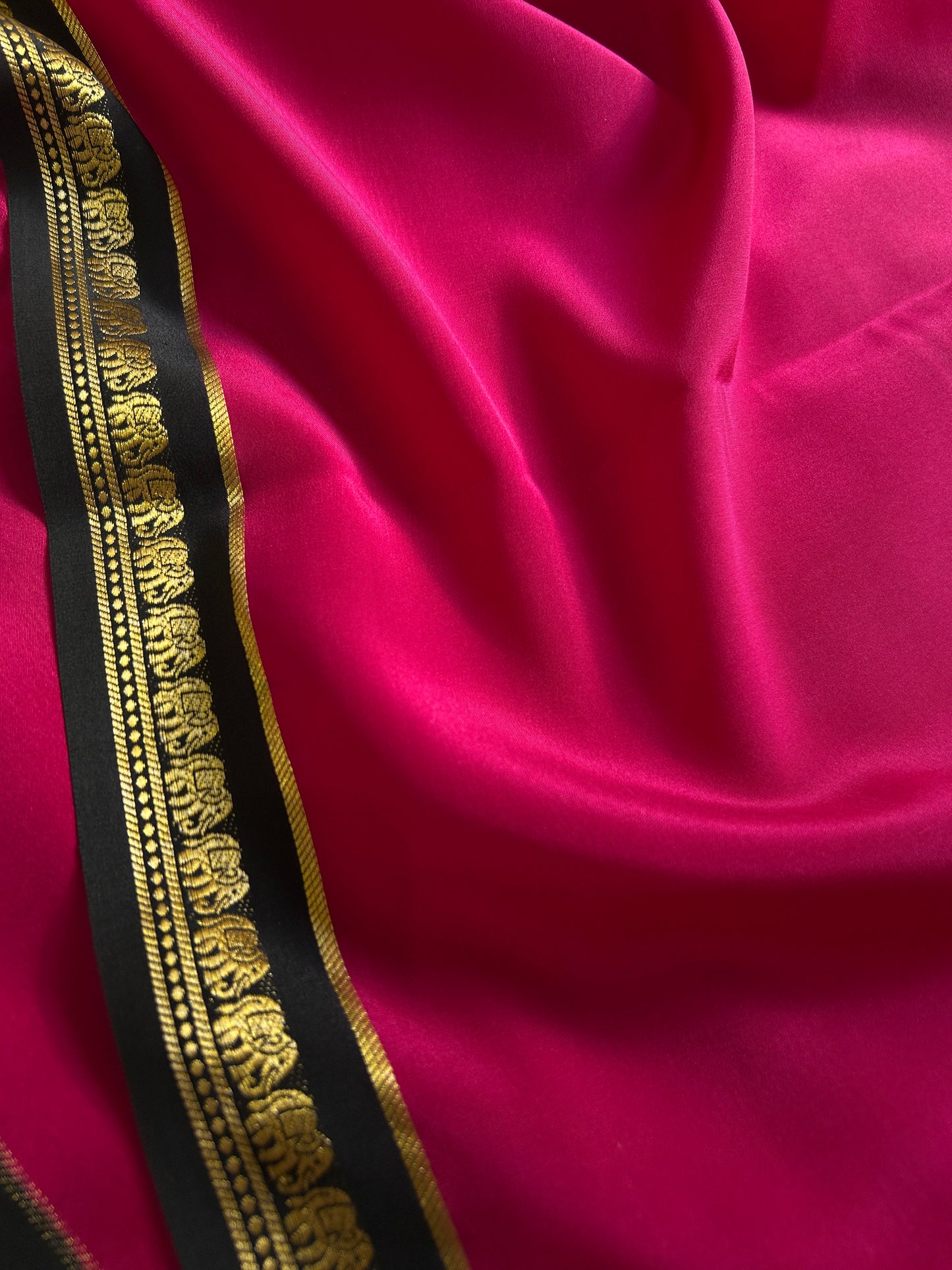 Gamani (2D) : Rani pink-black