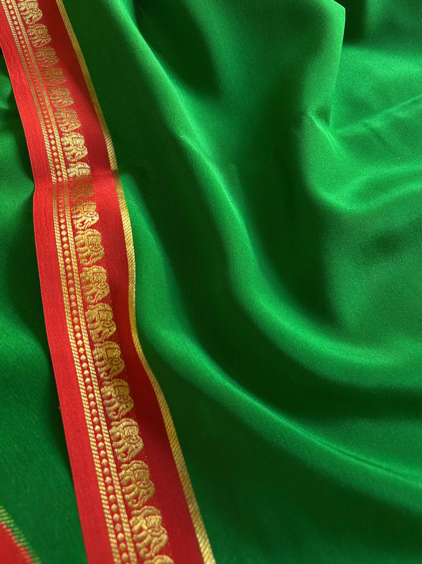 Gamani (2D) : Parrot green-red