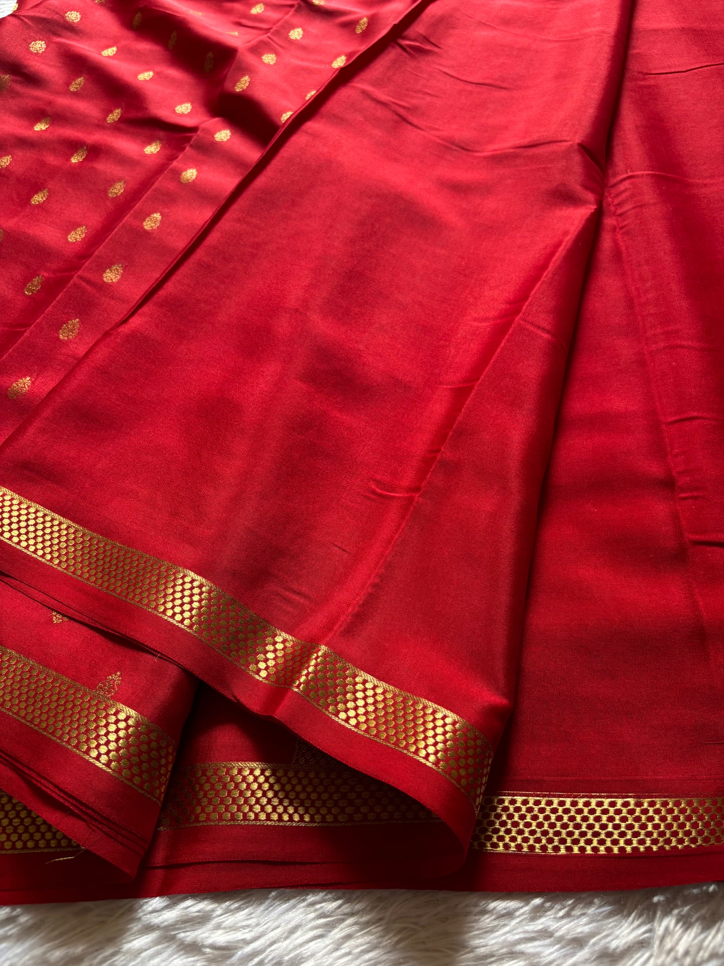 Bhavana : Solid Red