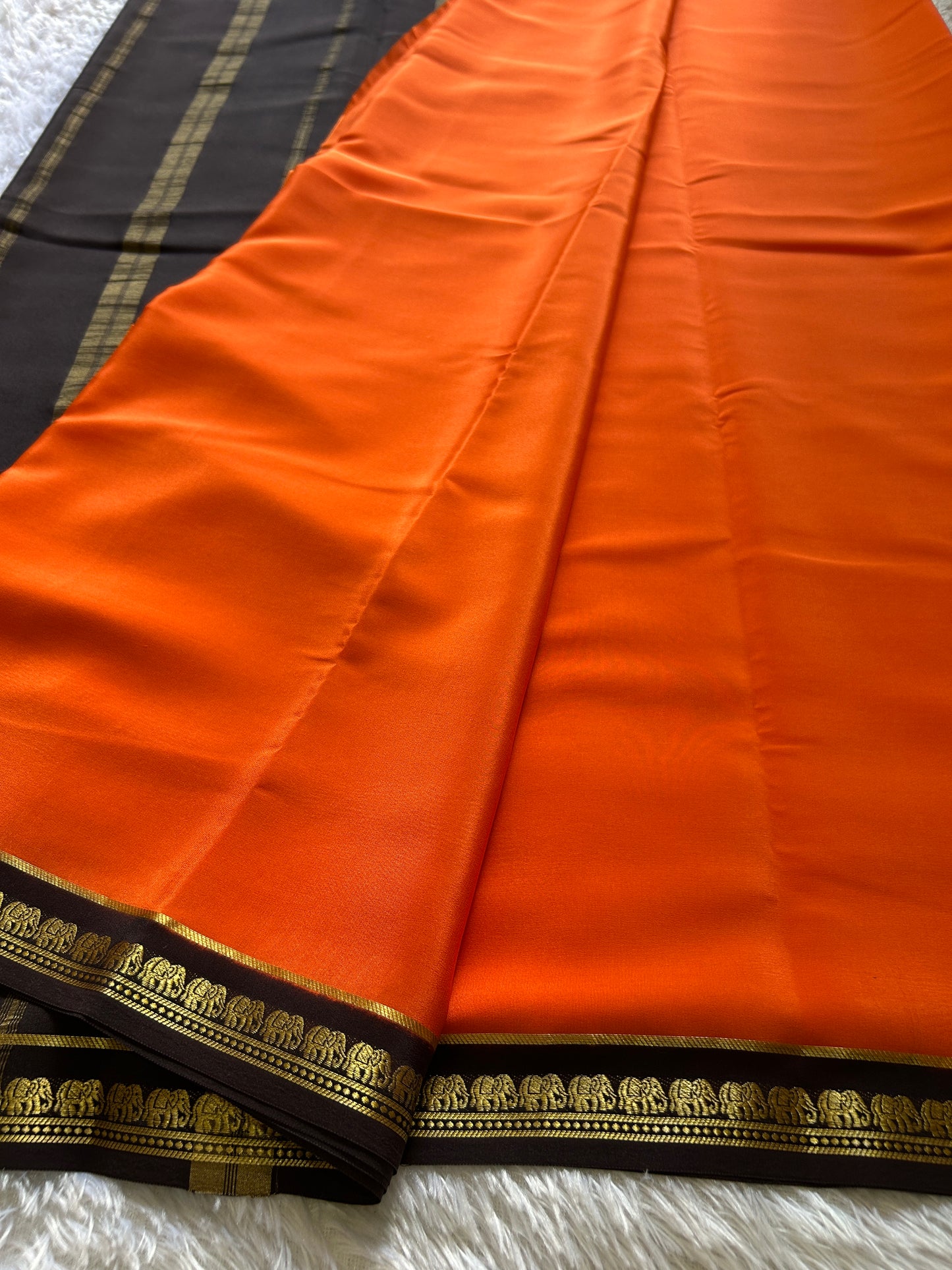 Gamani (2D) : Orange-black