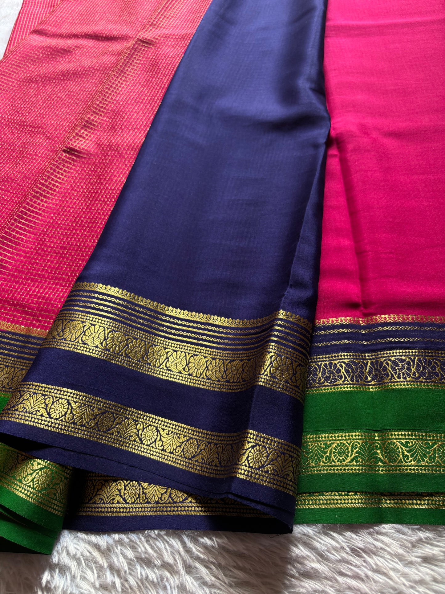 Gayatri (3D) : Rani pink-navy blue-green