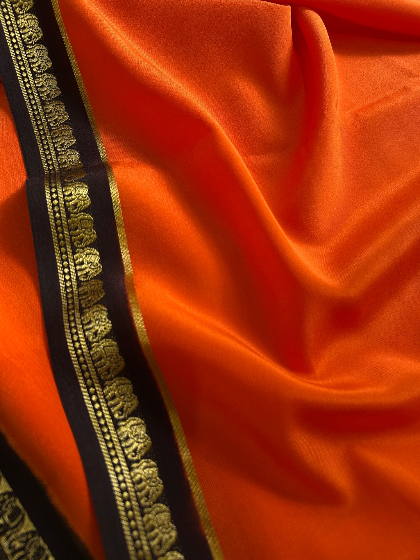 Gamani (2D) : Orange-black