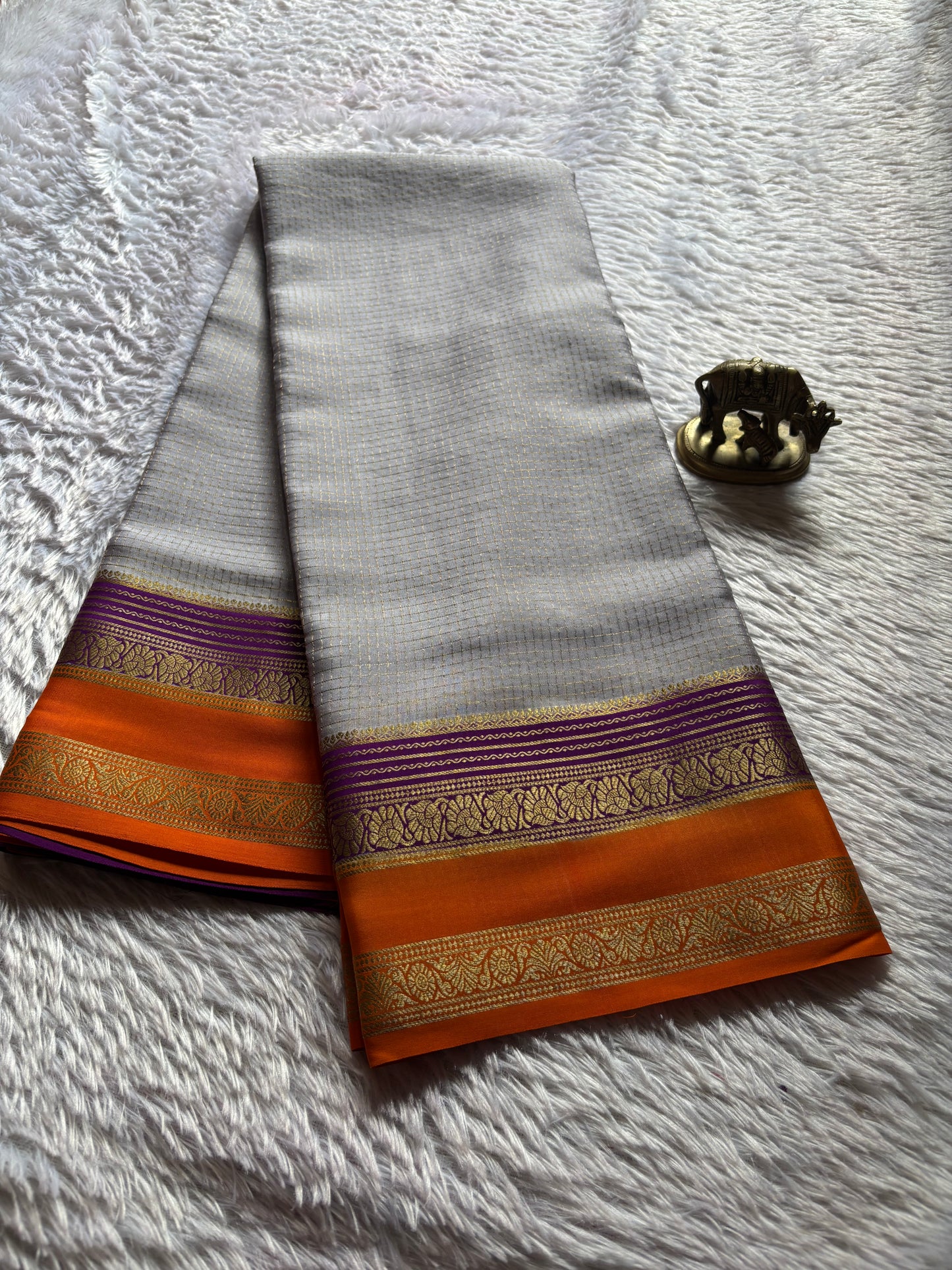 Gayatri (3D) : Silver-magenta-orange