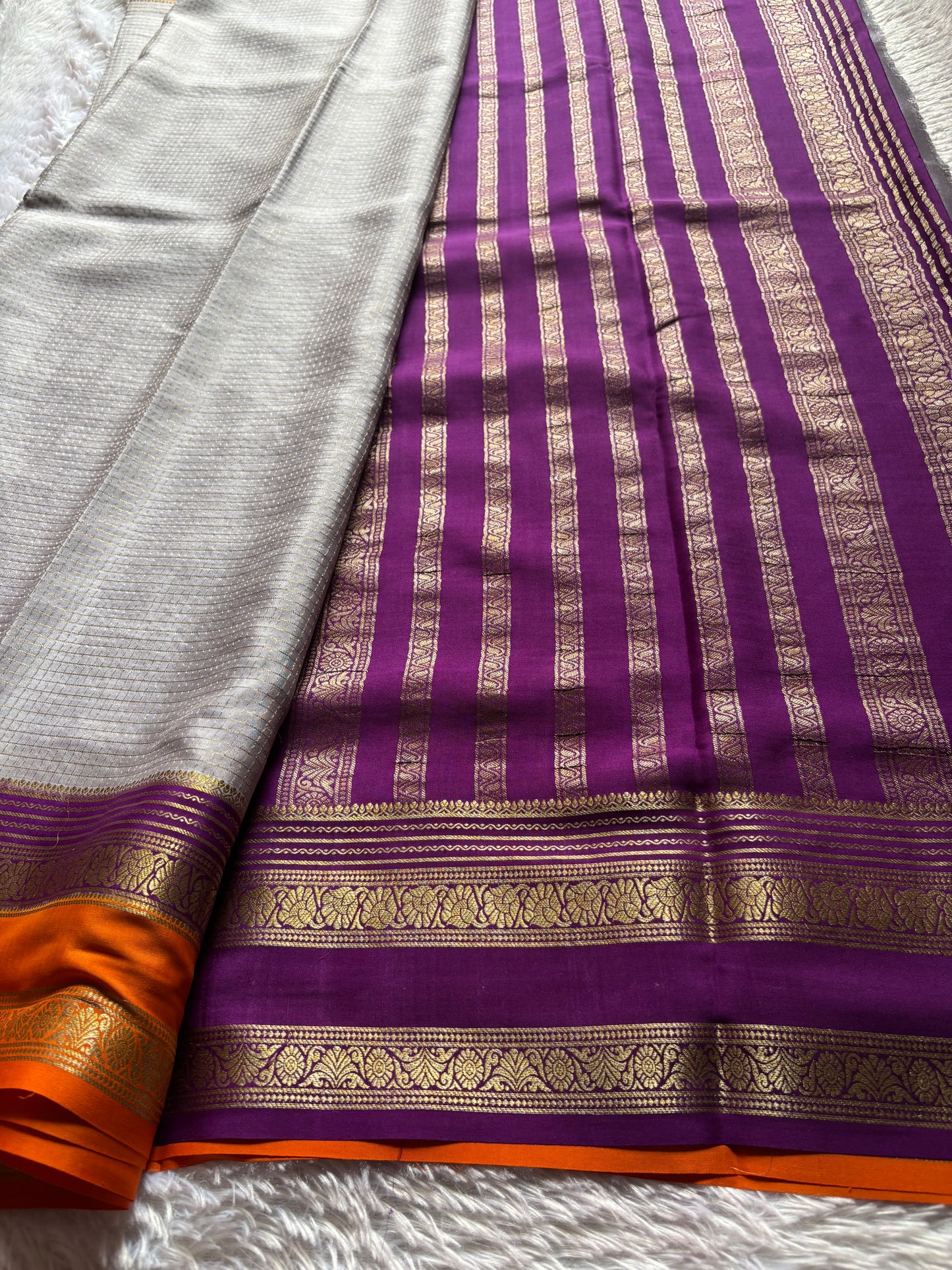 Gayatri (3D) : Silver-magenta-orange