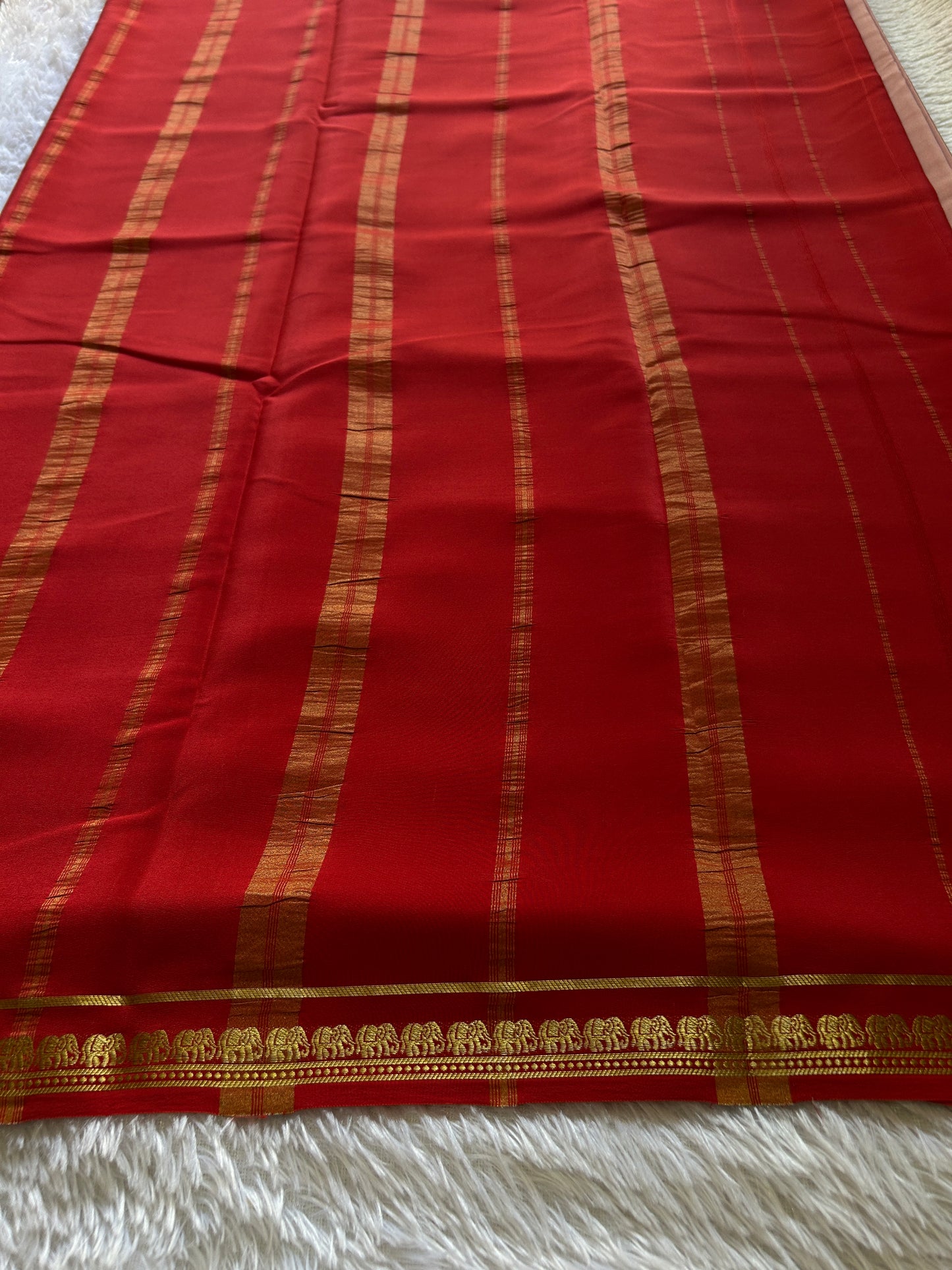 Gamani (2D) : Light peach-red