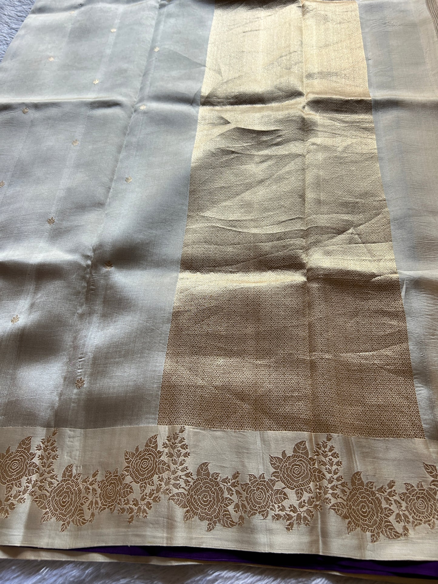 Anupama : Solid Off white