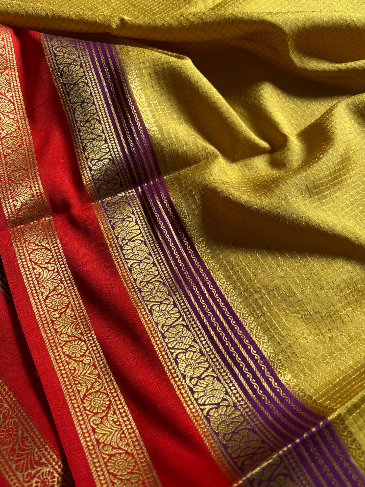 Gayatri (3D) : Mustard-Purple-red