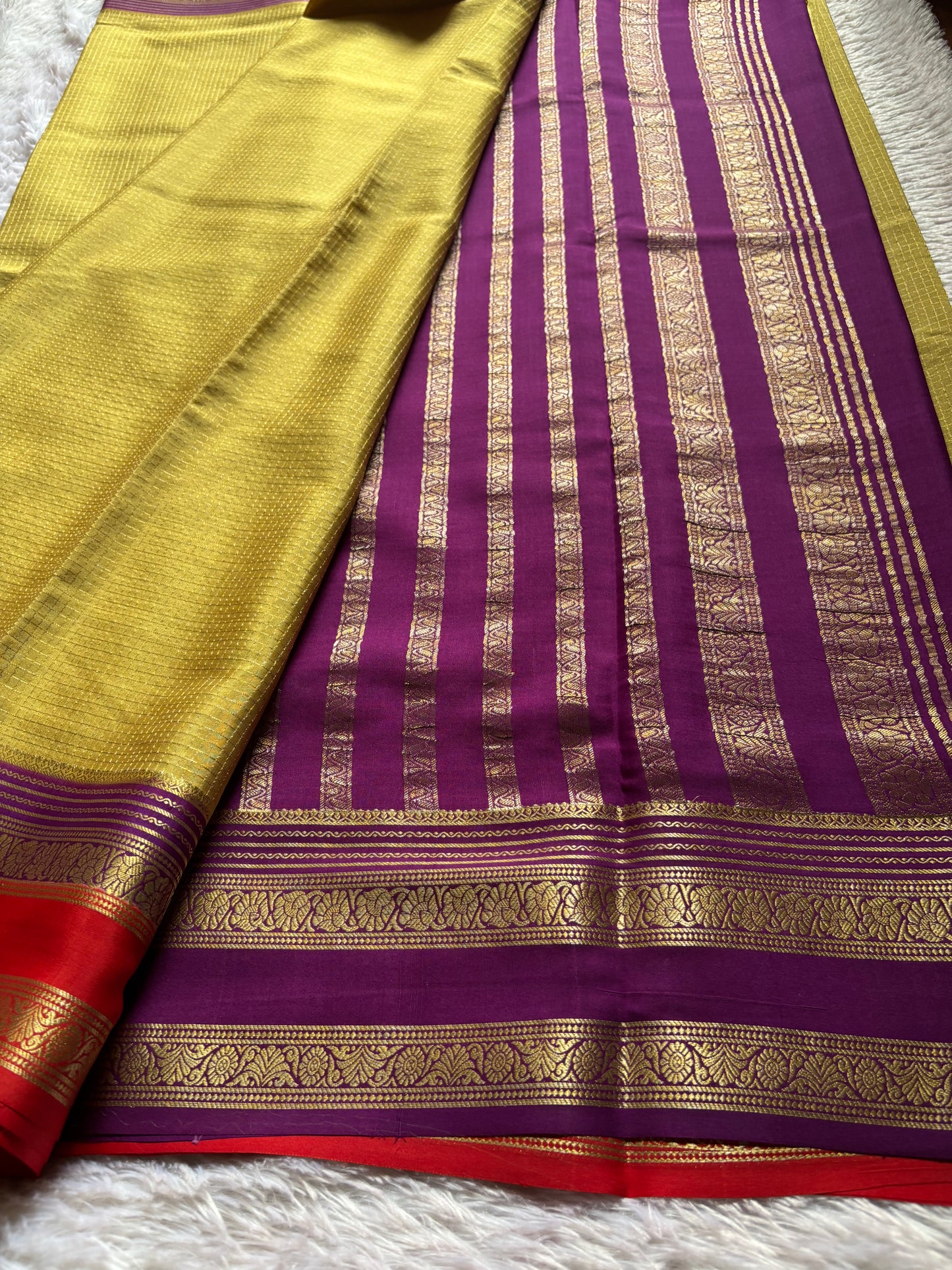 Gayatri (3D) : Mustard-Purple-red