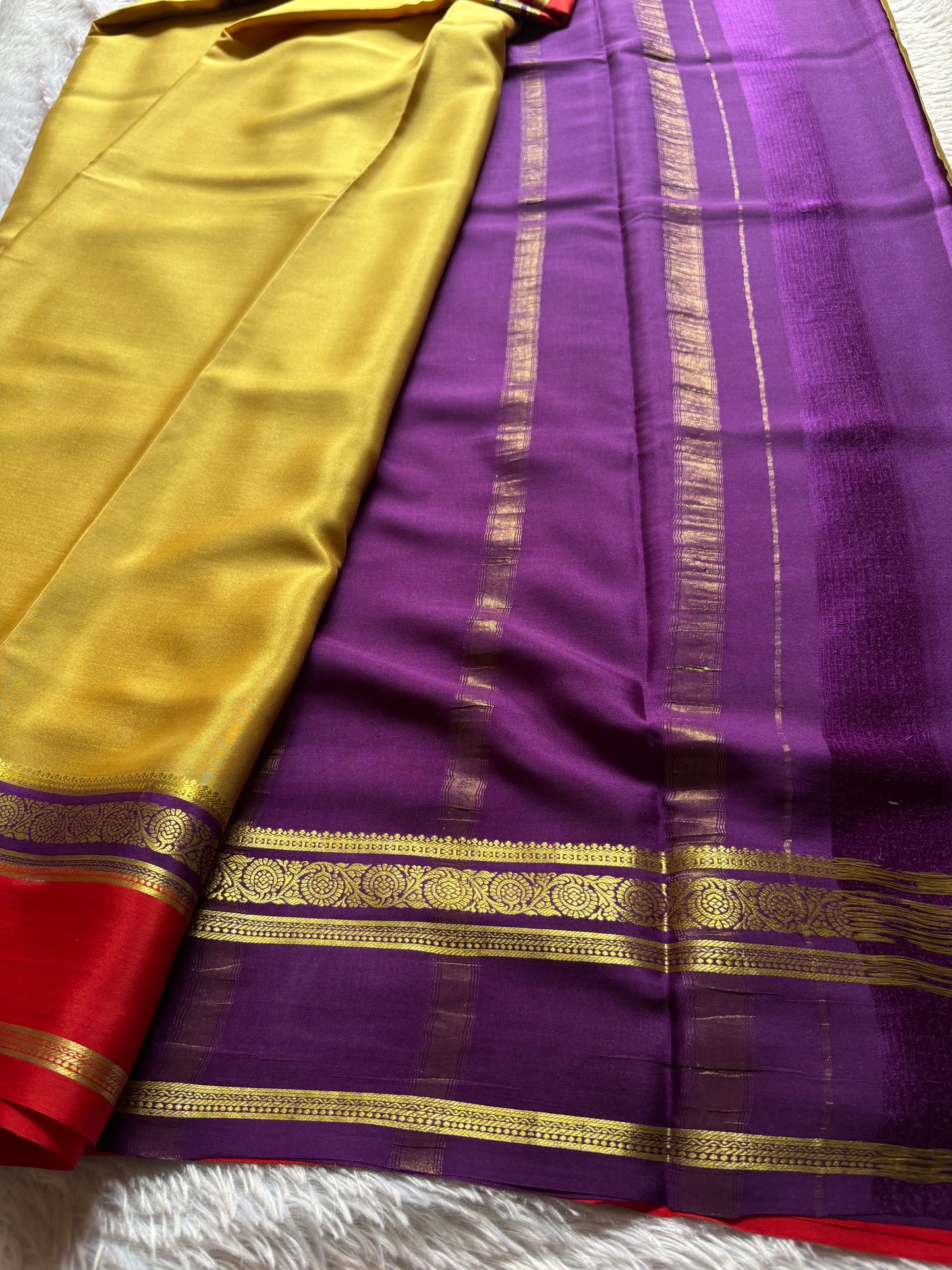Tara (3D) : Mustard-purple-red