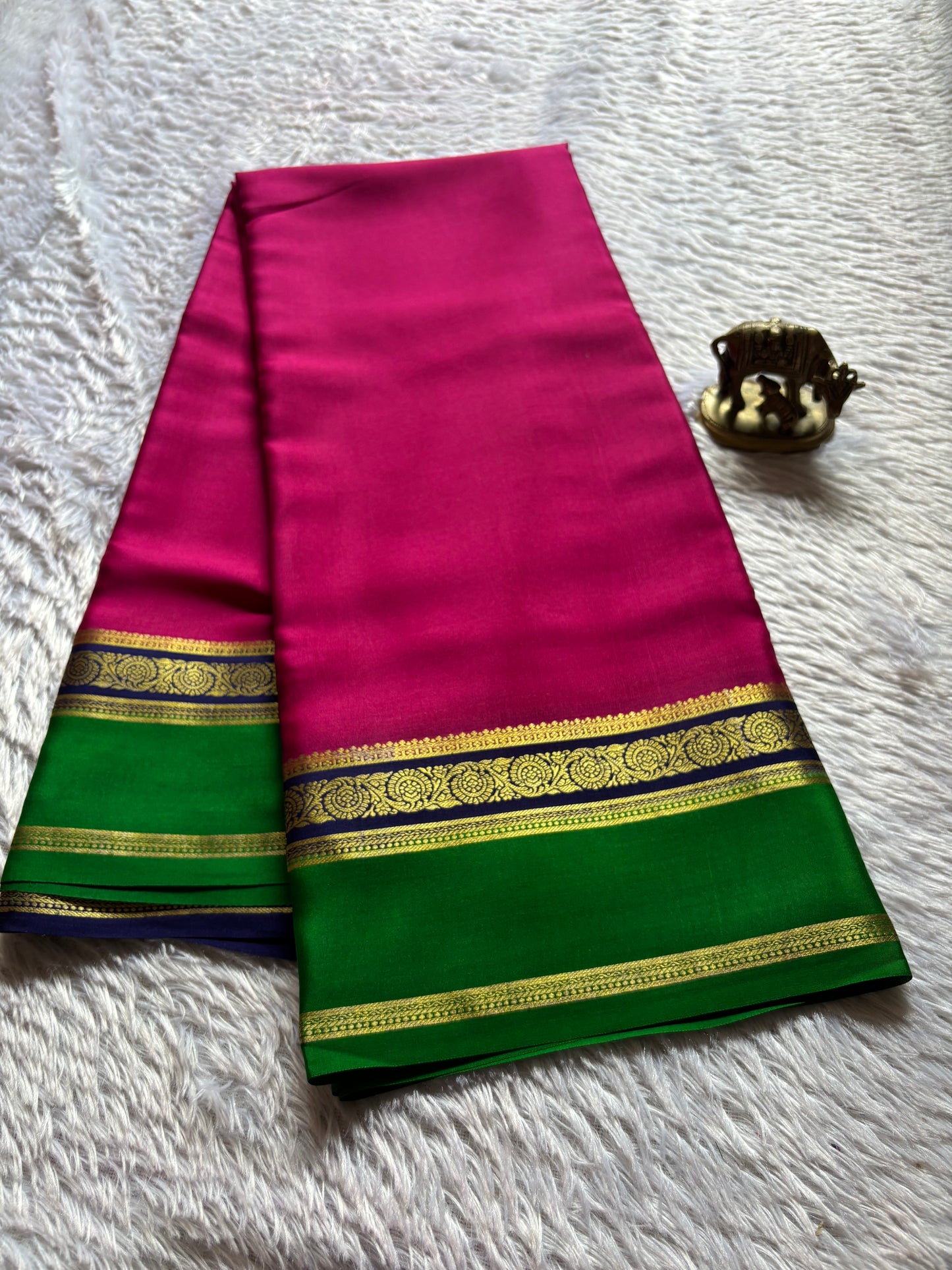 Tara (3D) : Rani pink-dark blue-green